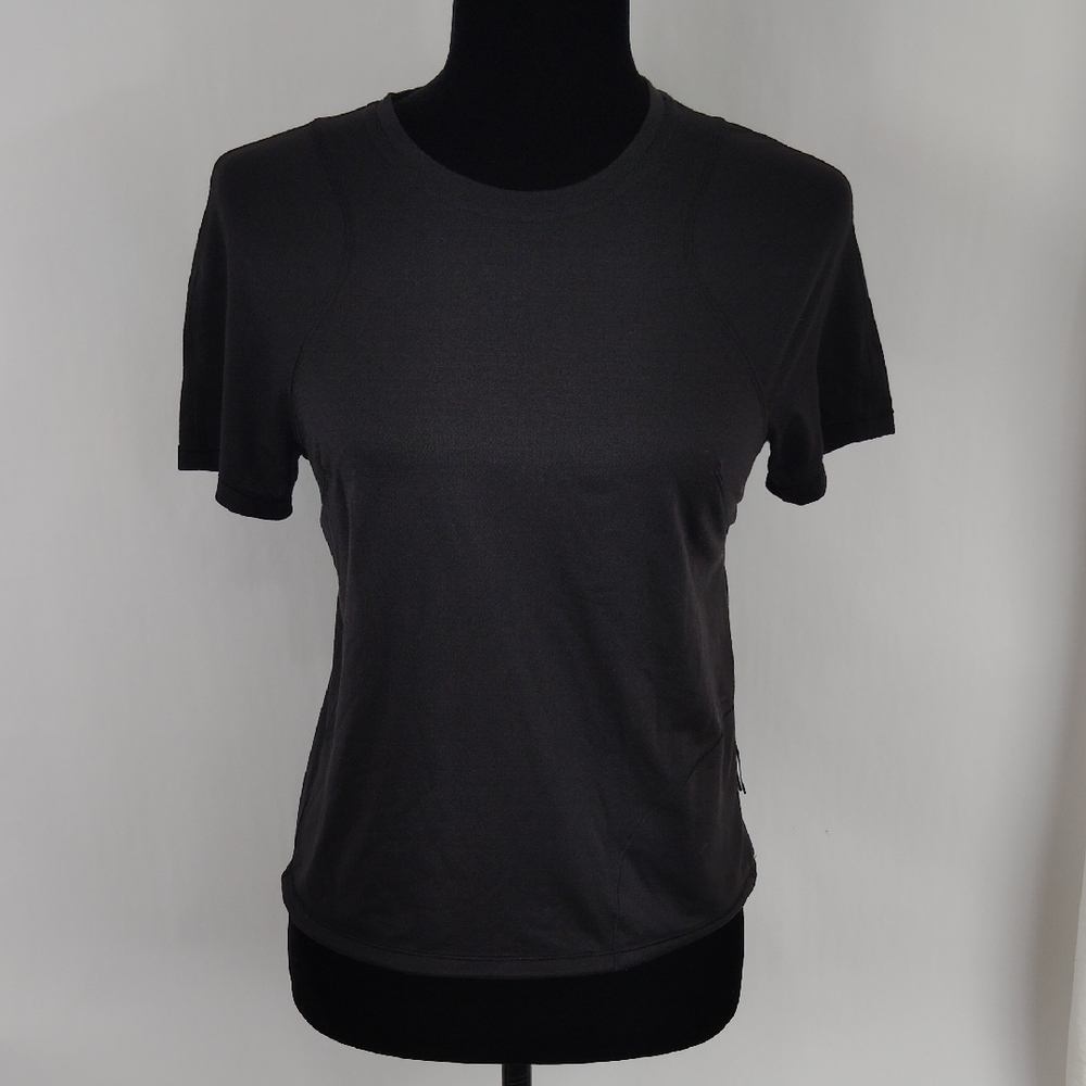 Lululemon Lightweight Cinched Hem Hiking T-shirt